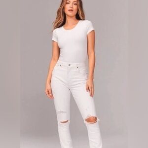 Abercrombie & Fitch High-Rise Super Skinny Distressed Jeans in White, Size 6s